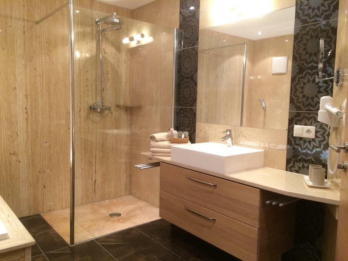 Haus Alp Deluxe Apartment แลงเงนเฟลด์ ภายนอก รูปภาพ